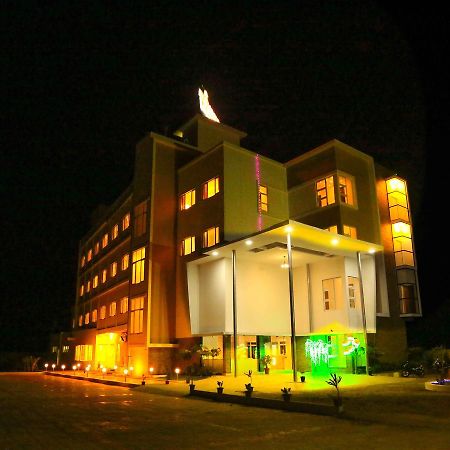 Hotel Queens Inn Velankanni Exteriör bild
