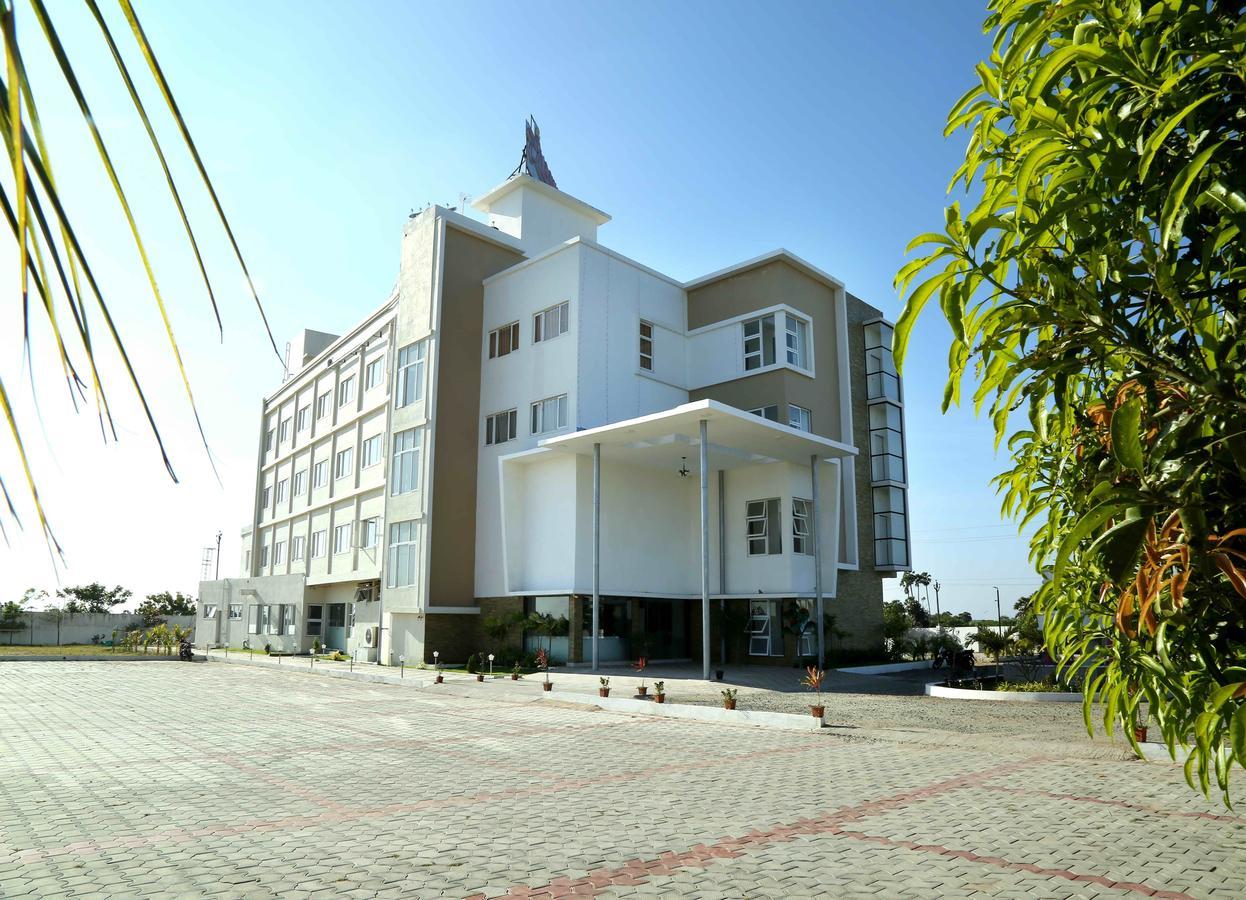 Hotel Queens Inn Velankanni Exteriör bild